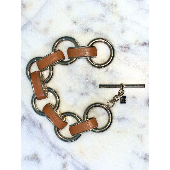 Banana Republic Chunky Gold Tone Tan Leather Link Toggle Bracelet EUC - Picture 2 of 9